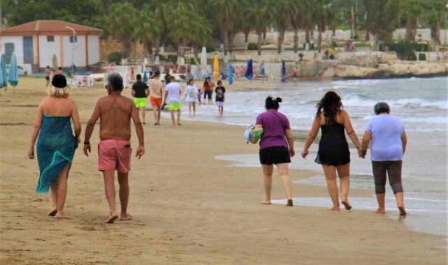 Bayram tatili turizmin gözde mekanı Kızkalesi'ni canlandırdı