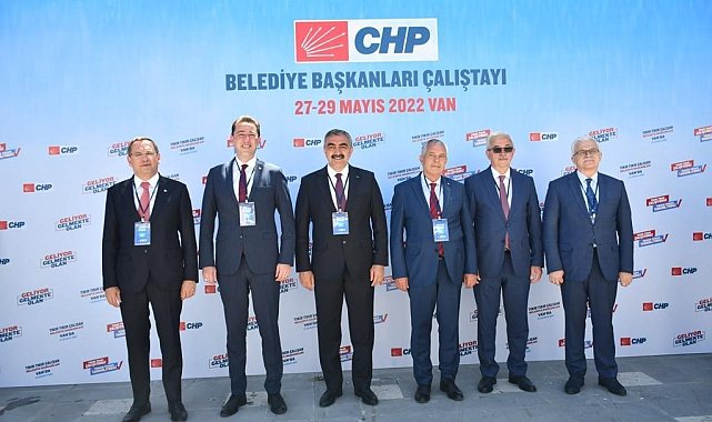 Belediye Başkanı Deveciler, Van Çalıştayı'na katıldı