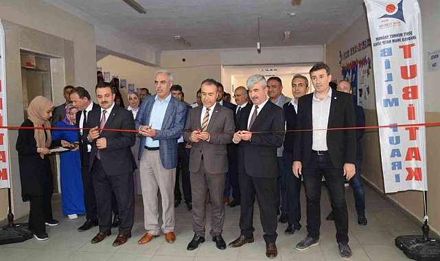 Besni ilçesinde TÜBİTAK 4006 bilim fuarı düzenlendi