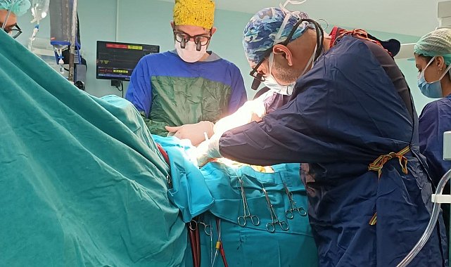 Bir günde iki koroner bypass yaptılar