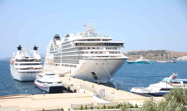 Bodrum'da deniz turizmi bereketli geçiyor
