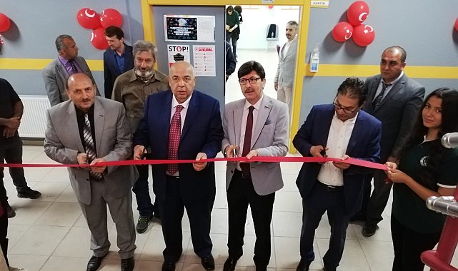 Bolvadin Fen Lisesi'nde "Tubitak 4006 Bilim ve Teknoloji Fuarı" açıldı