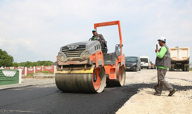 Bozulan ve deforme olan mezarlık yolu yenilendi