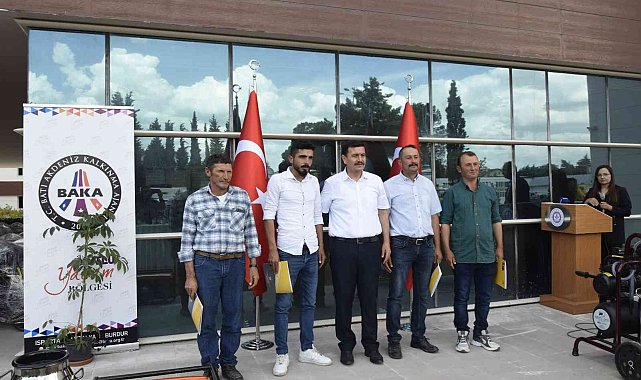 Burdur&#039;da 52 üreticiye sağım makinası dağıtıldı