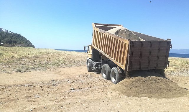 Burhaniye plajları düzenleniyor