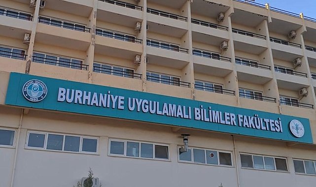 Burhaniye&#039;de Üniversiteliler üretmeye devam ediyor