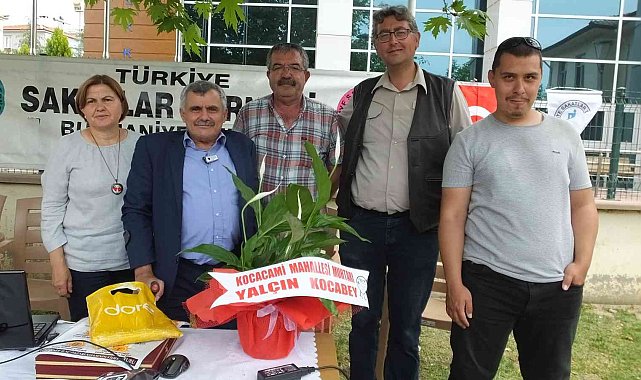 Burhaniyeli muhtar engellileri yalnız bırakmadı