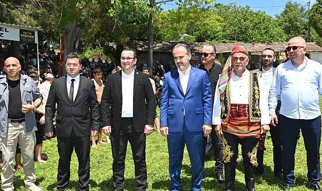 Bursa Büyükşehir Belediyesporlu güreşçiler &#039;Er Meydanı&#039;nda rakip tanımadı