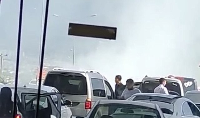 Bursa'da araç yandı, Mudanya yolu kilitlendi