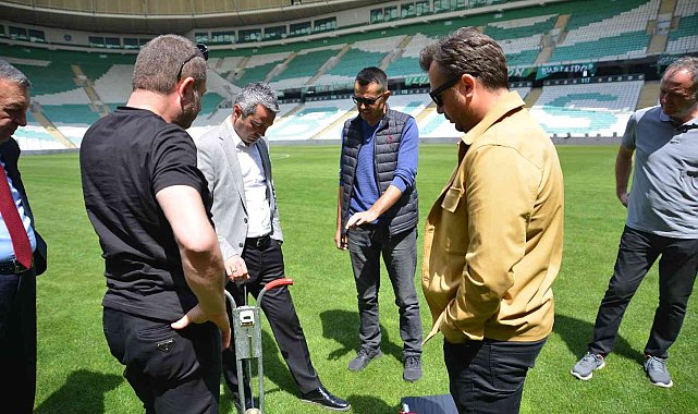 Bursaspor'da çim sahalar yenileniyor