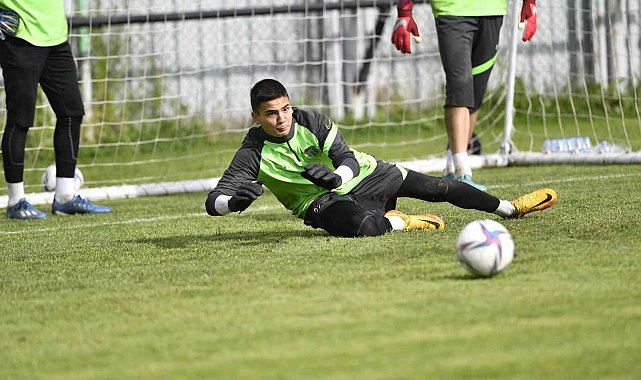 Bursaspor'da Ümraniyespor maçı hazırlıkları devam ediyor