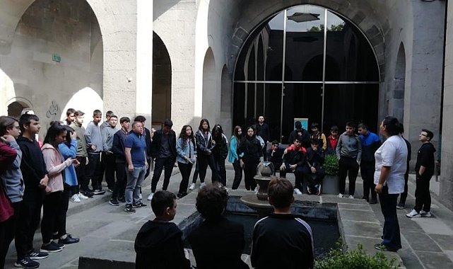 Büyükşehir müzeleri, Müzeler Haftası&#039;nda ziyaretçi akınına uğradı