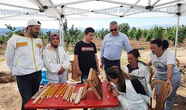 Büyükşehir'den, Dünya Arı Günü etkinliği