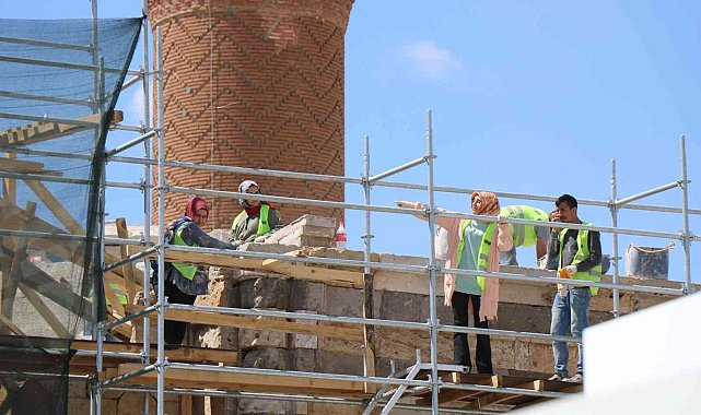 Cacabey Medresesinde restorasyon çalışmaları başladı
