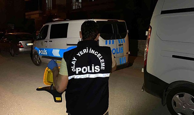 Çaldıkları ziynet eşyalarıyla kayıplara karıştı