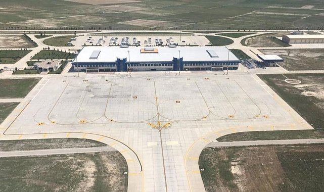 Çardak Havalimanı&#039;ndan Nisan ayında 33 bin yolcu hizmet aldı