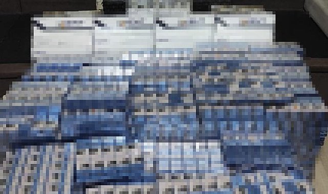 Çay paketleri içine gizlenmiş 3 bin 877 paket kaçak sigara ele geçirildi