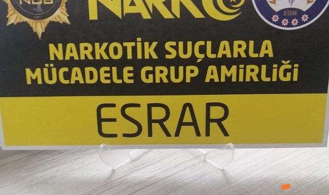 Cezaevine uyuşturucu sokmak isterken yakalandı