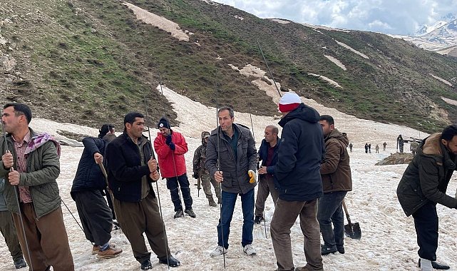 Çığ altında kalan İranlıları arama çalışmaları devam ediyor