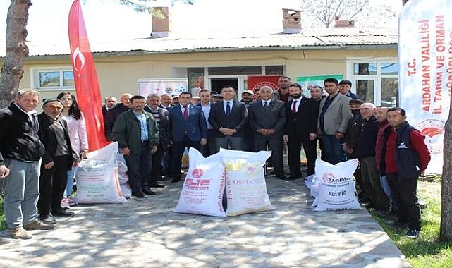 Çıldır ilçesinde Çiftçilere tohum desteği