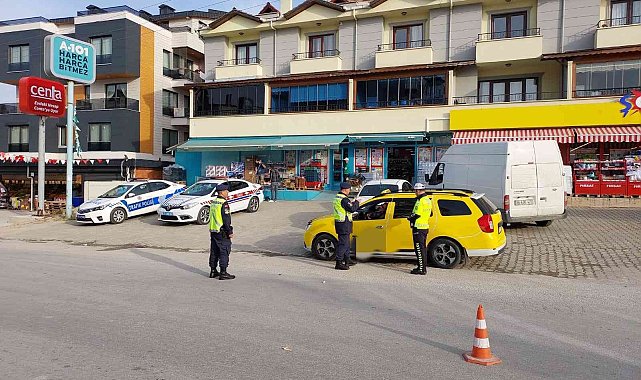 Çınarcık'ta jandarmadan trafik denetimleri