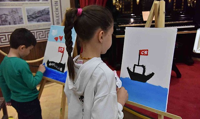 Çocuklar 19 Mayıs coşkusu tuvallere yansıttı