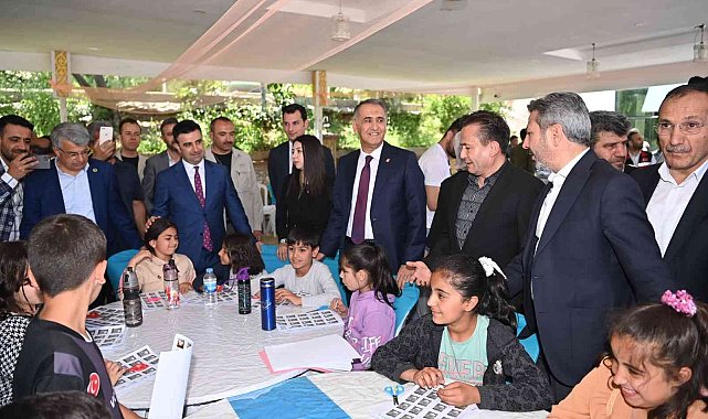 Çocuklar Gençlik Festivalinde doyasıya eğlendi