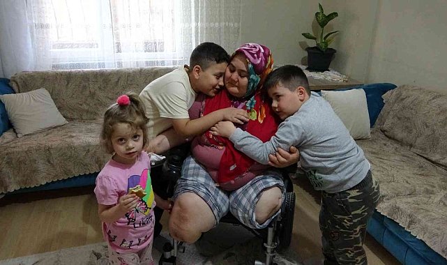 Çocuklarına gözü gibi bakan engelli anne: &quot;Engelli olmam anne olmama engel değil&quot;