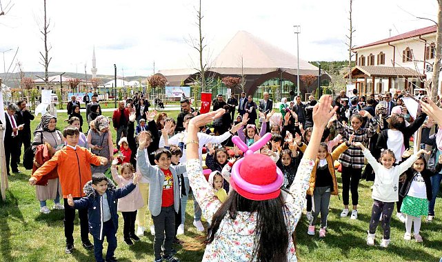 Çölyak hastası öğrenciler doyasıya eğlendi