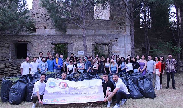 ÇOMÜ'lü öğrenciler sosyal sorumluluk projesiyle çevre temizliği gerçekleştirdi