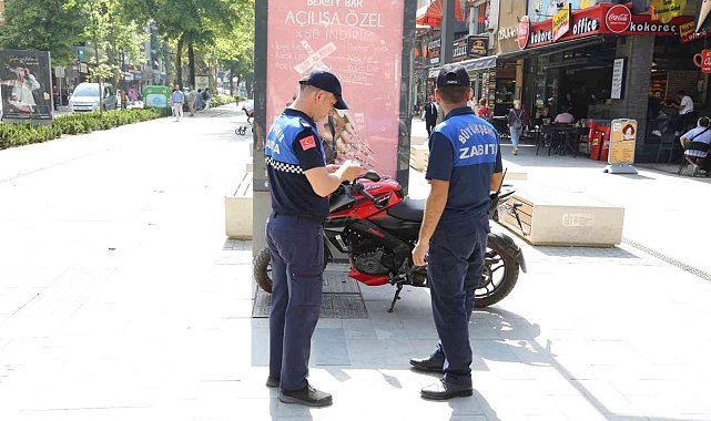 Cumhuriyet Bulvarı'nda öncelik yayaların