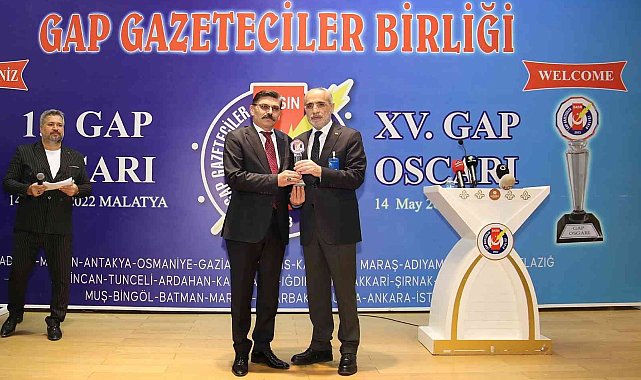 Dağdeviren'e yılın en başarılı emniyet müdürü ödülü