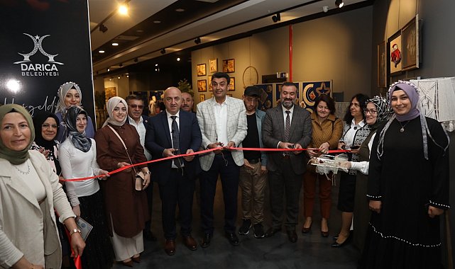 Darıca'da kursiyerlerin el emeği ürünleri sergileniyor