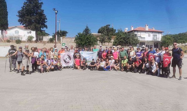 Datça'da Ata'ya saygı yürüyüşü