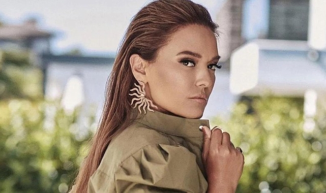 Demet Akalın hastalandı  sevenleri üzgün '' 1.5 aydır tedavi görüyorum... 5 profesör gezdim!''