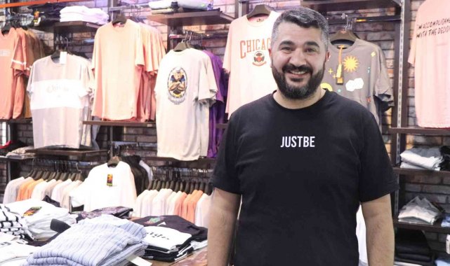 Denizli'de bayram alışverişini son güne bırakanlar yoğunluk oluşturdu