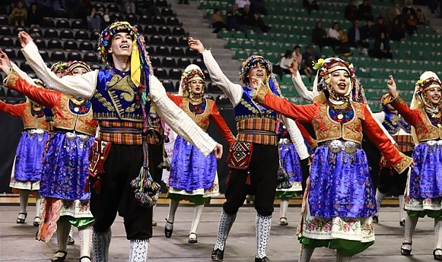 Denizli&#039;de halk oyunları şöleninde 22 ekip performanslarını sergileyecek