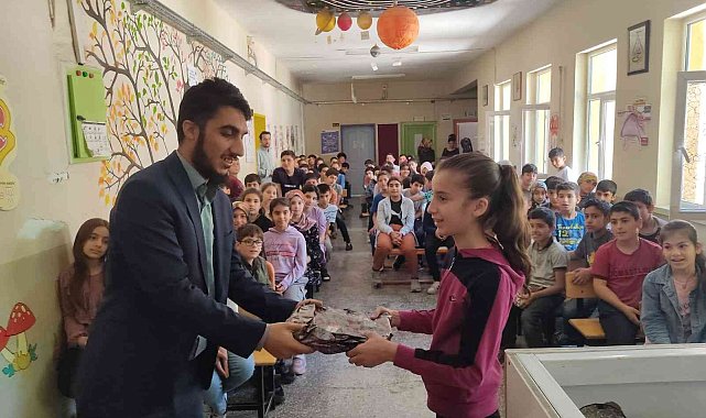 Dicle İlçe Müftüsü Azad Akın öğrencilere seminer verdi
