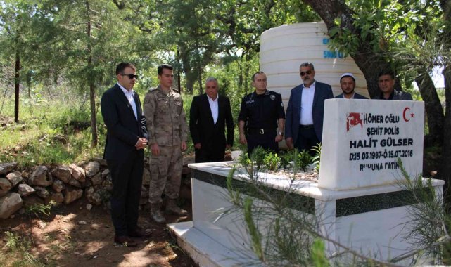 Dicle Kaymakamı Yurdagül, şehit ailesi ve güvenlik güçleriyle bayramlaştı
