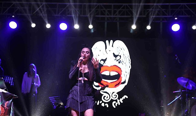 Didim, Ceylan Ertem ile coştu