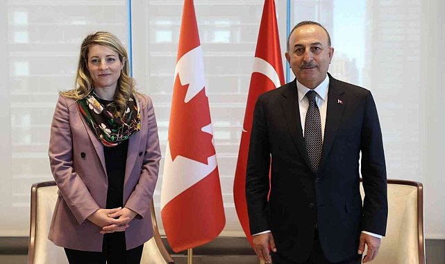 Dışişleri Bakanı Çavuşoğlu, Kanada Dışişleri Bakanı Melanie Joly ile görüştü
