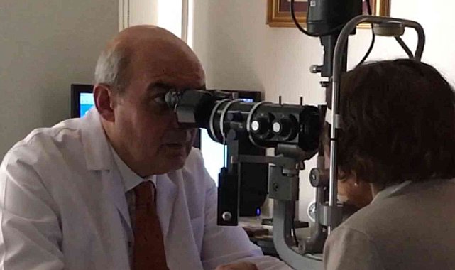 Doç. Dr. Durlu: "Sigara kullanımı görme kayıplarına da yol açıyor"