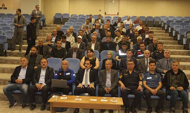 Domaniç'te İlçe Afet Değerlendirme Toplantısı