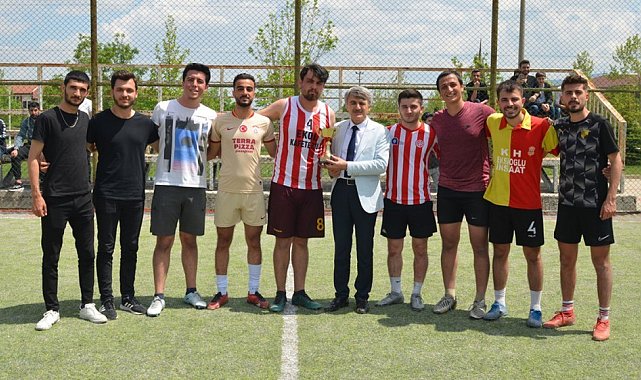 DPÜ MF turnuvalarında şampiyonlar kupalarını aldı