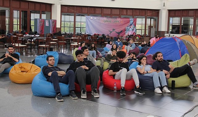 DPÜ'de Game Jam etkinliği