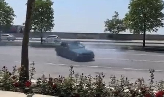 Düğün konvoyunun önünü kesip drift yaptı