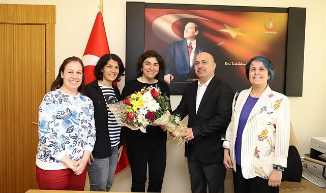 Dünyaca ünlü Kalp Cerrahı Dr. Gürsoy&#039;dan hekim ve gençlere: &quot;Avrupa eskisi gibi değil, Türkiye&#039;nin değerini bilin&quot;