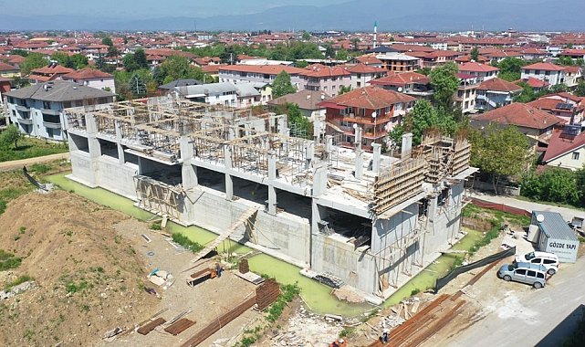 Düzce Belediyesi'nin eğitim atağı sürüyor