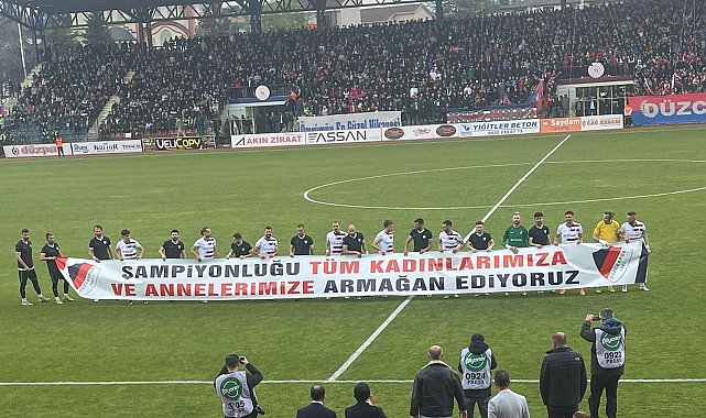 Düzcespor şampiyonluğu annelere armağan etti
