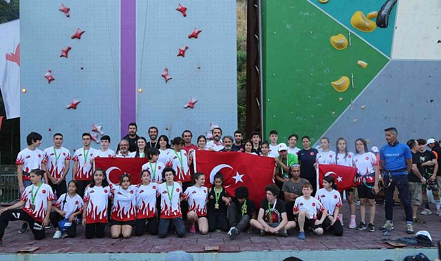 Efeler ev sahipliği yaptı, Türk Milli Takımı Balkan Şampiyonu oldu